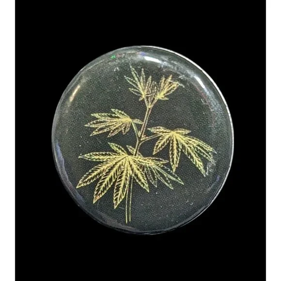 Casual Black Pin/Button With Cannabis Leaf Print - Picture 1 of 4